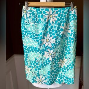 Lily Pulitzer Skirt Turqoise/White Back Zipper Closure Lined Scallop Hem Size 8